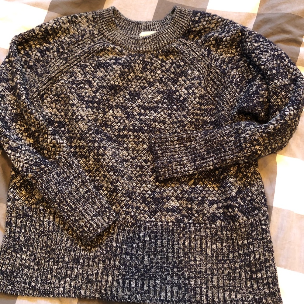 Universal Thread Sweater - Picture 2 of 7